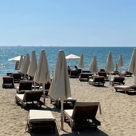 Hostel Golem Beach Apartament